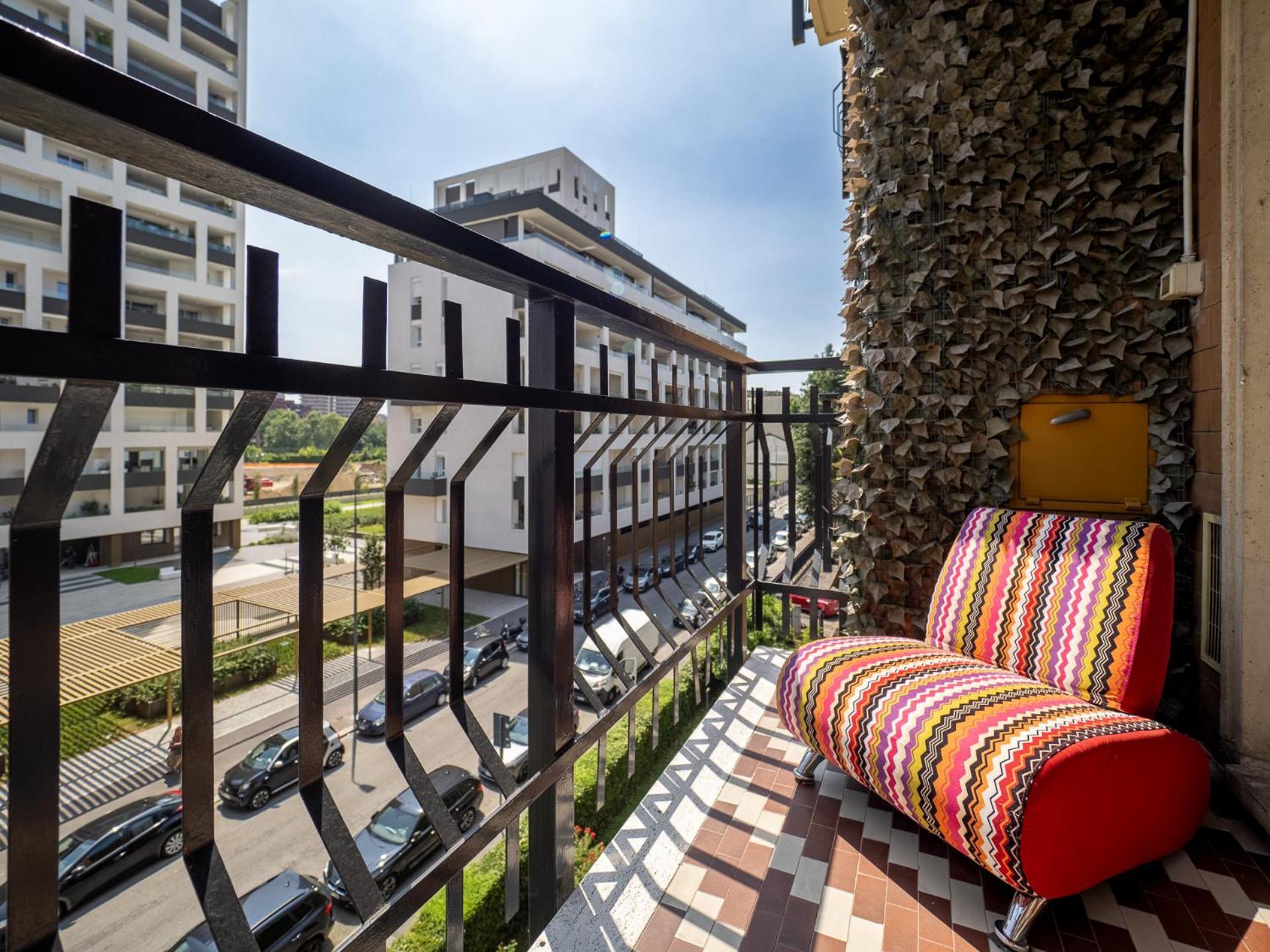 Stylish Flat With Balcony - 15 Min To Duomo Apartment Милано Екстериор снимка